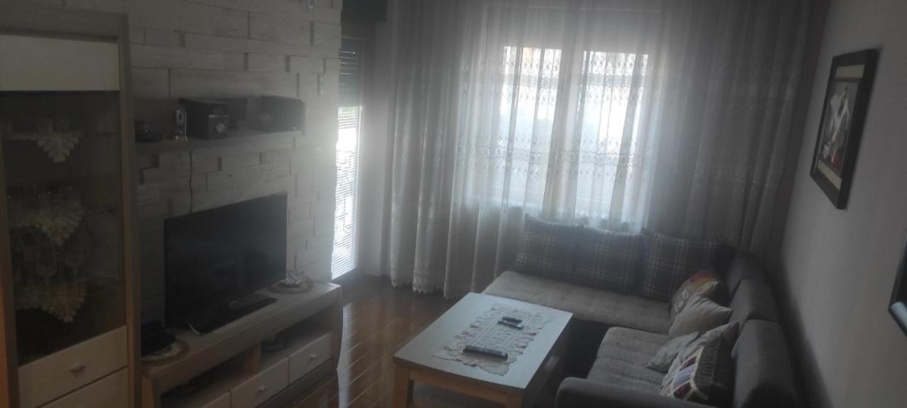 Apartman Tanya Διαμέρισμα Ποντγορίτσα Εξωτερικό φωτογραφία